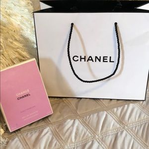 Cute Chanel gift bag